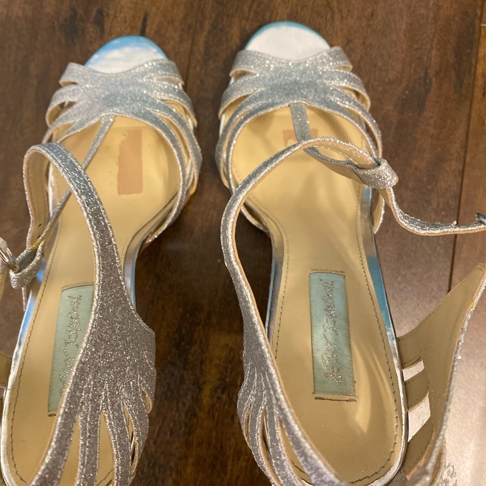 Blue by Betsey Johnson Silver Glitter Heels 8.5 - Picture 4 of 12